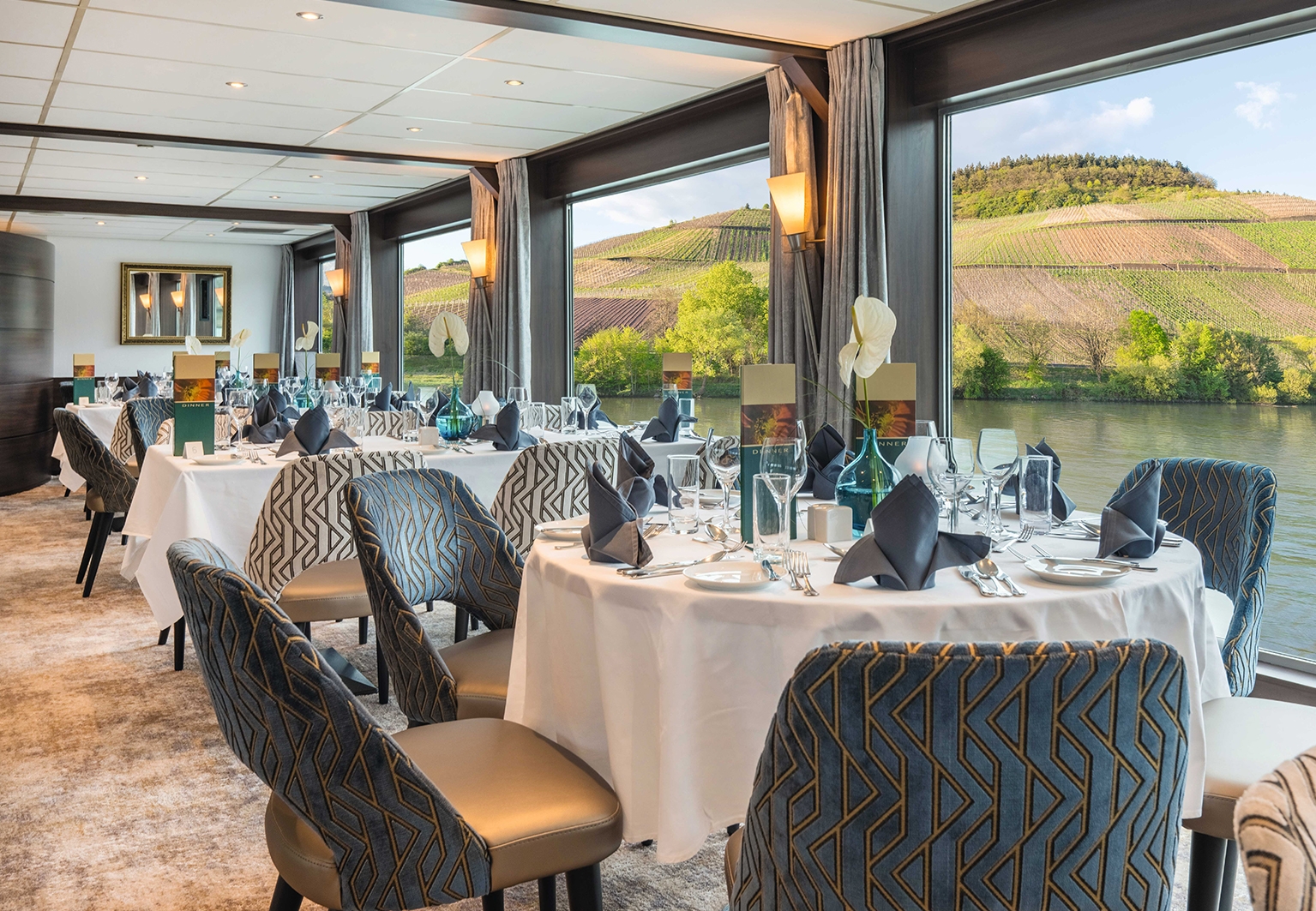 Exklusiver Vollcharter MS Elegant by Amadeus