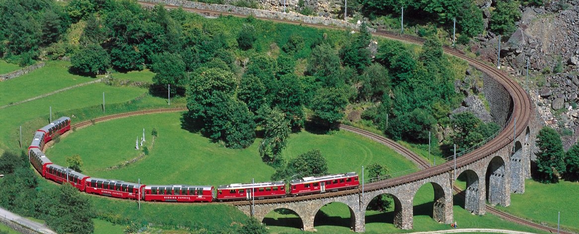 Bernina_Kehrviadukt_1,5_MB.jpg
